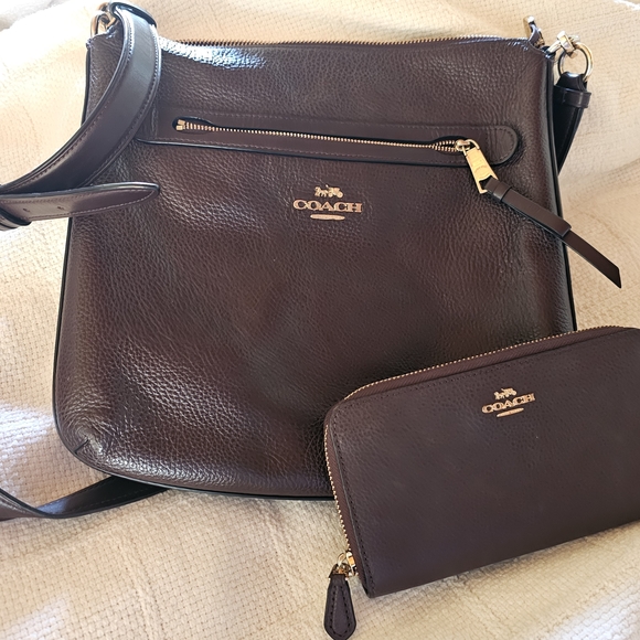 Coach Brown Leather Crossbody Bag and Wallet Set - Picture 1 of 6